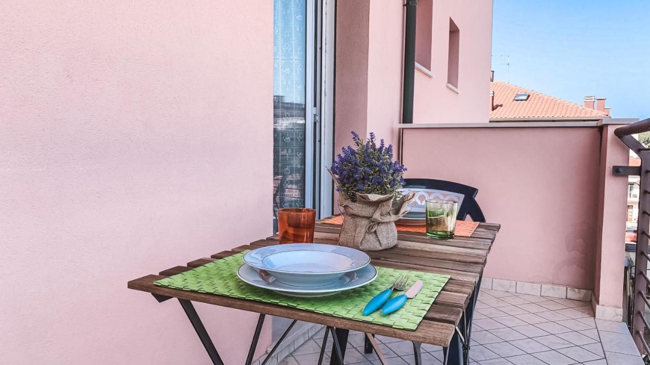 Appartamento Il Poeta - Affitti Brevi Italia Rimini Exteriér fotografie